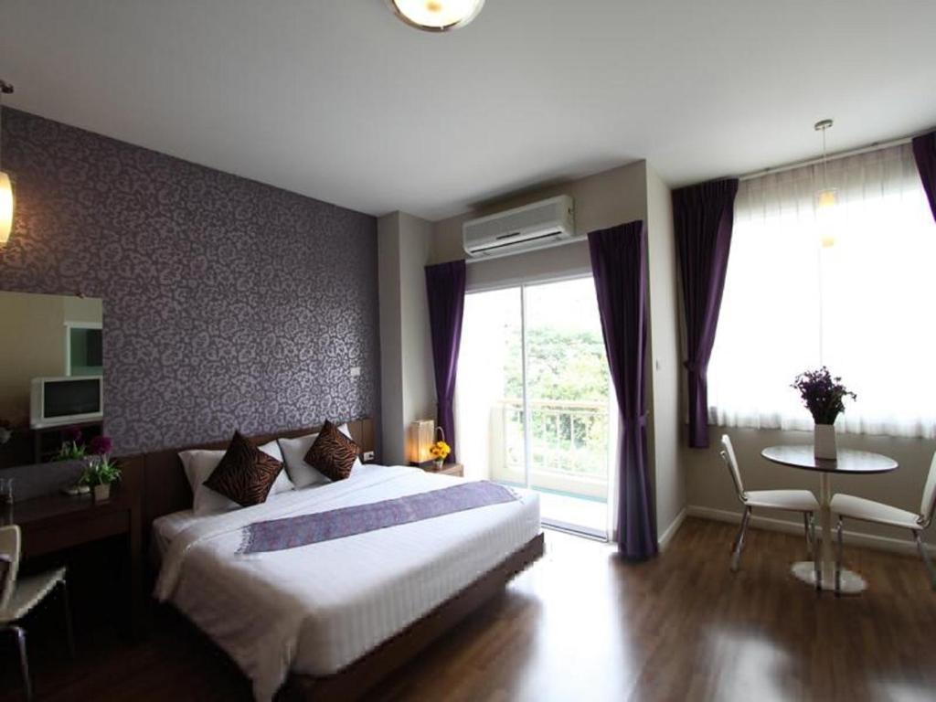 Baiyoke Ciao Hotel Chiang Mai Habitación foto